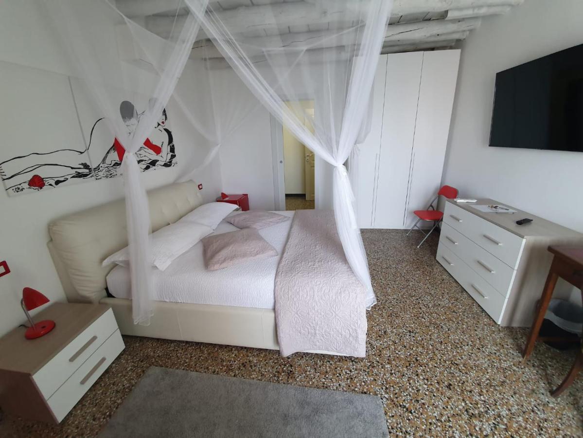 Varazze Suite Sauna E Hammam Ngoại thất bức ảnh