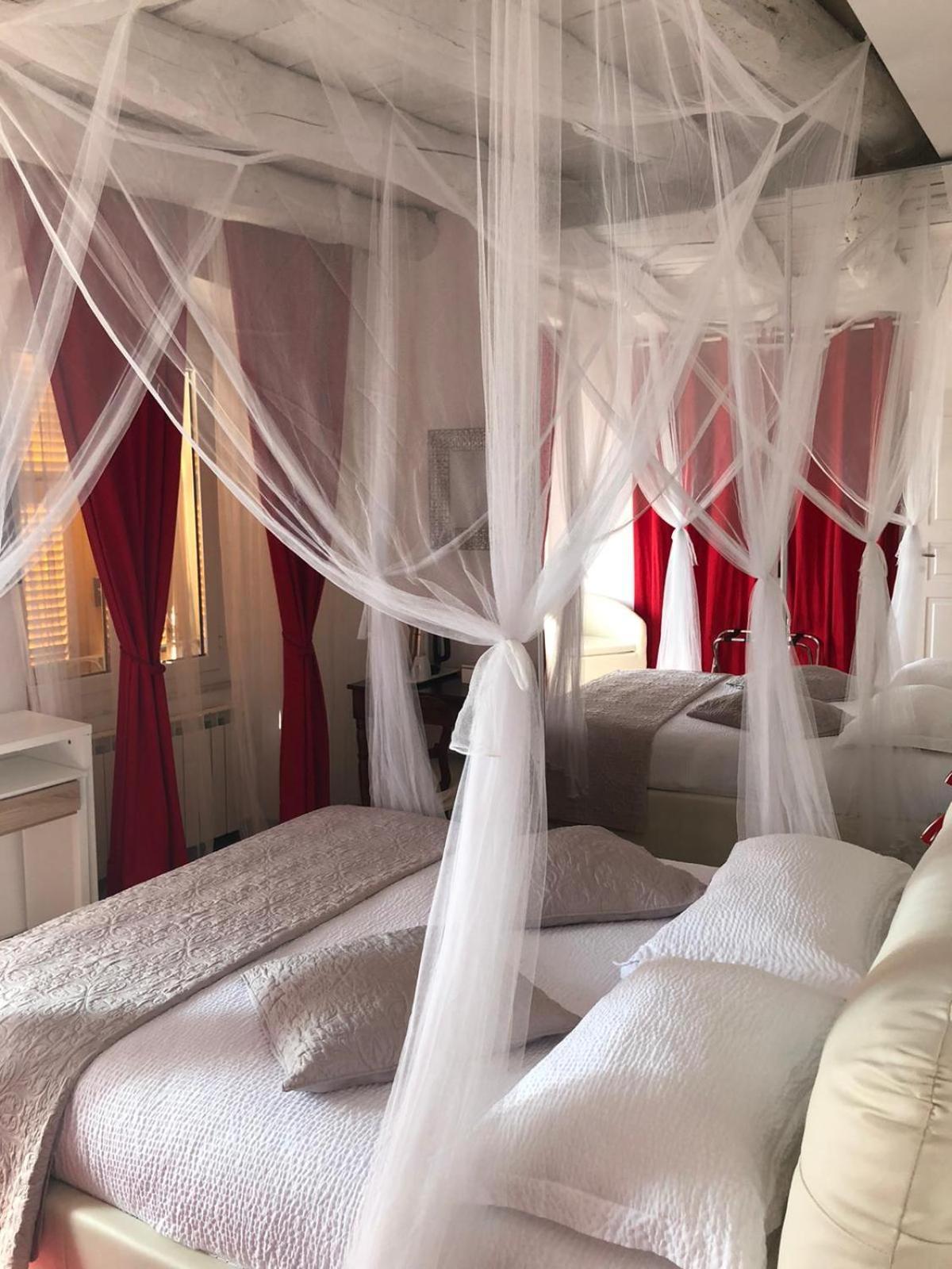 Varazze Suite Sauna E Hammam Ngoại thất bức ảnh