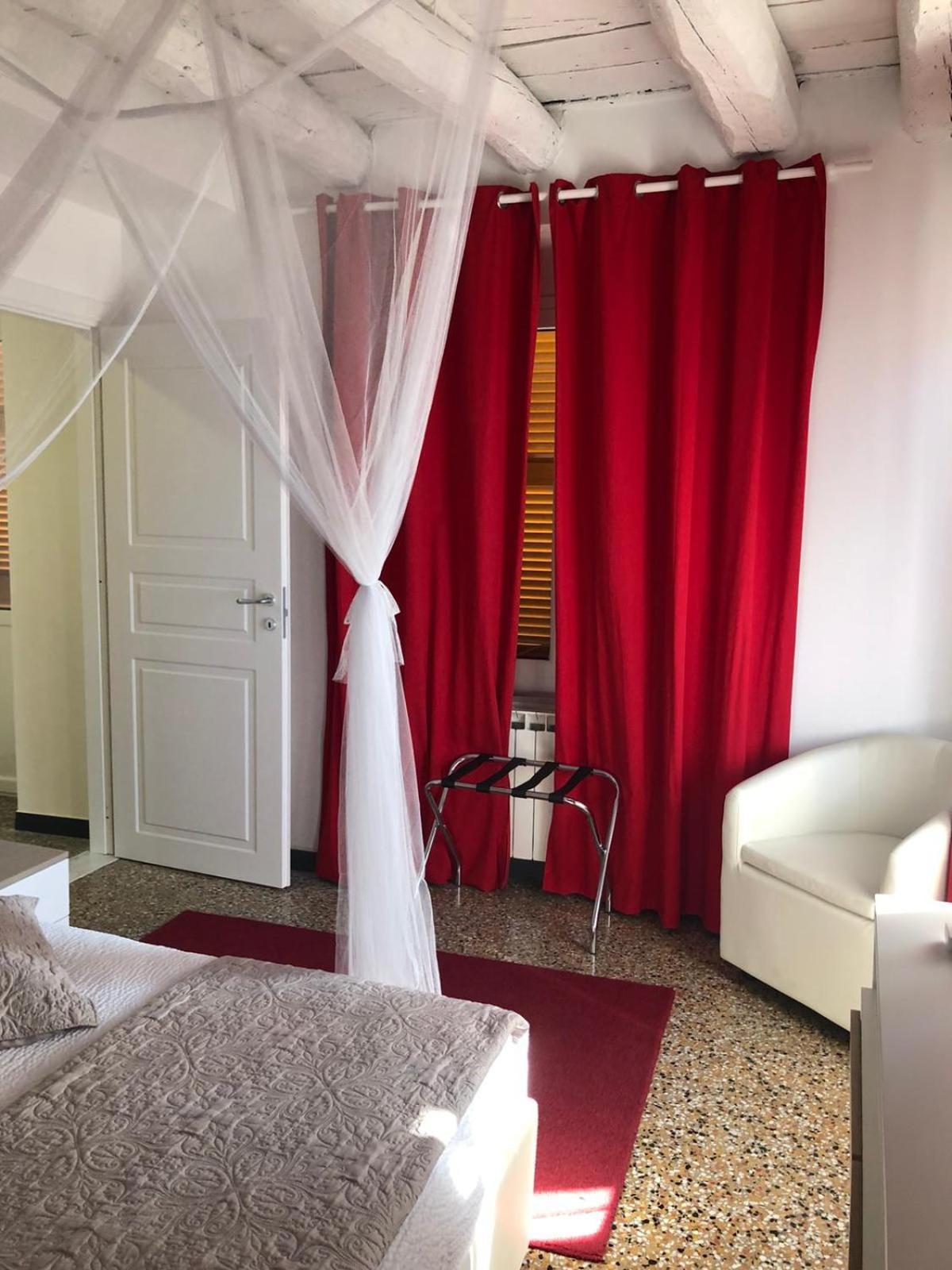 Varazze Suite Sauna E Hammam Ngoại thất bức ảnh